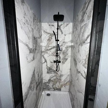 Hotel Loft Прага Екстериор снимка